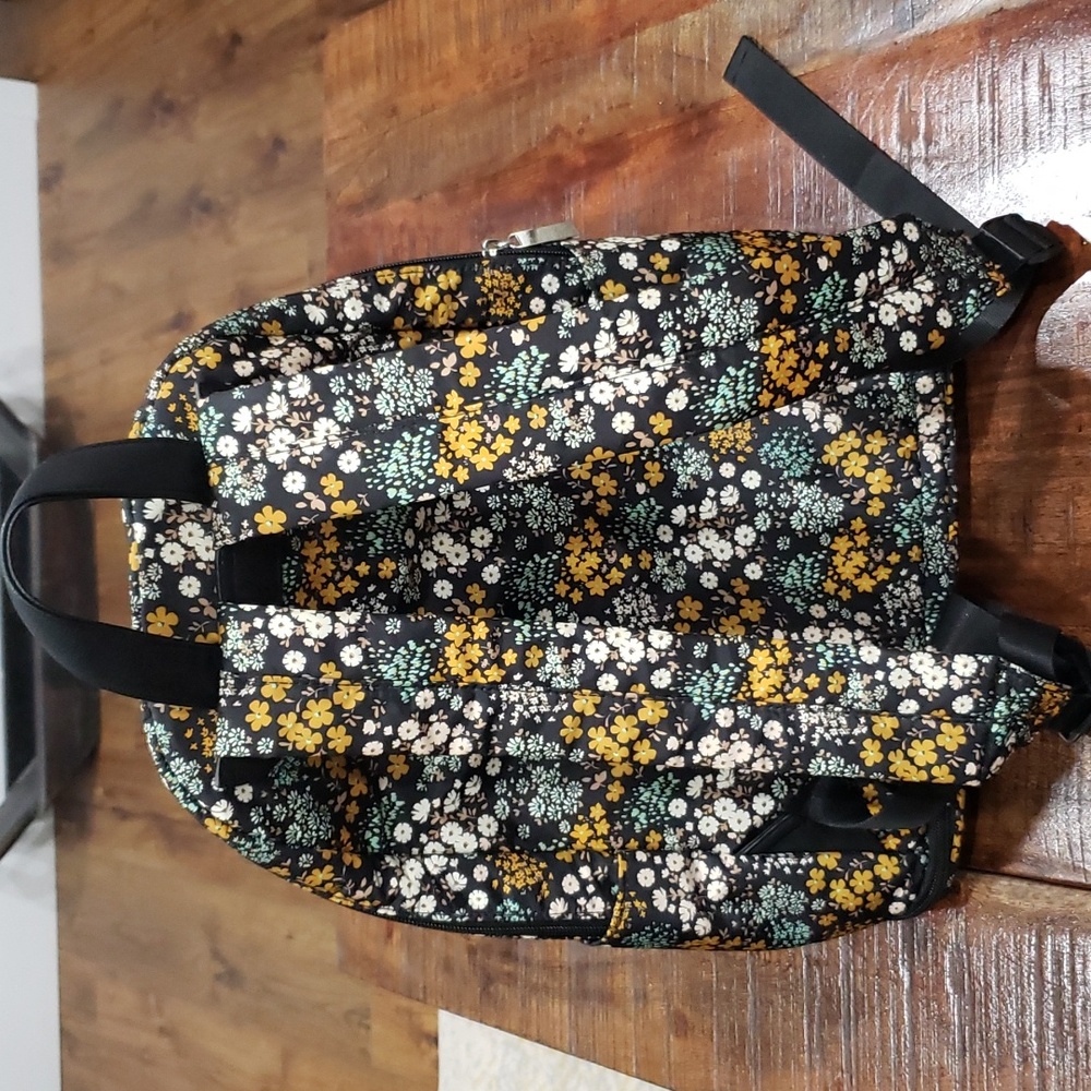 Backpack and Wallet - Picture 3 of 8